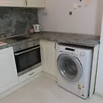 Apartament Holiday Apartment *