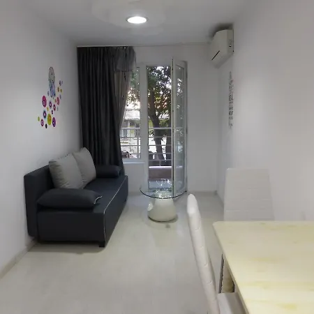 شقة Apartament Holiday
