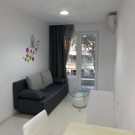 Apartament Holiday بورغاس