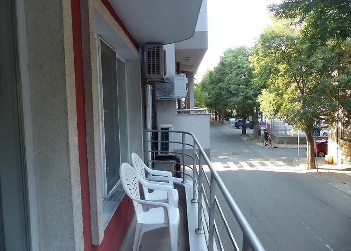 Apartament Holiday アパート